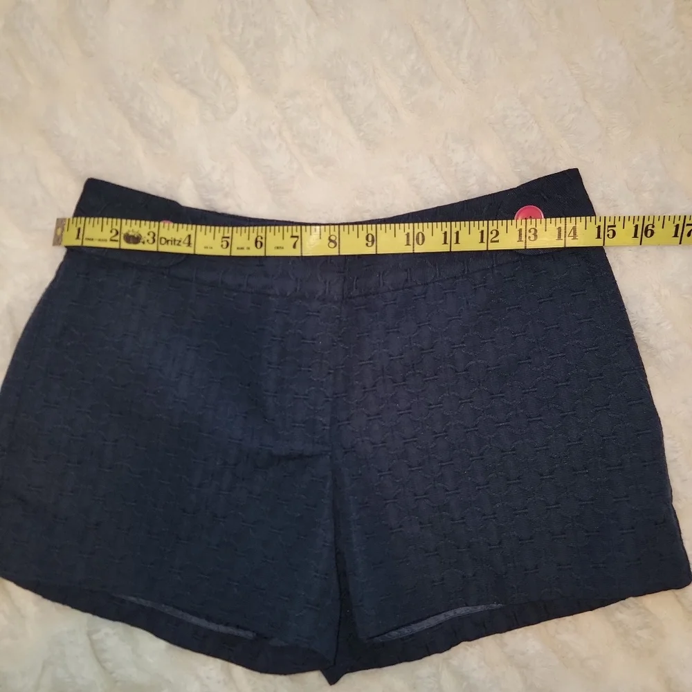 Vineyard Vines Navy Quilted High-Waist Shorts with Pink Buttons